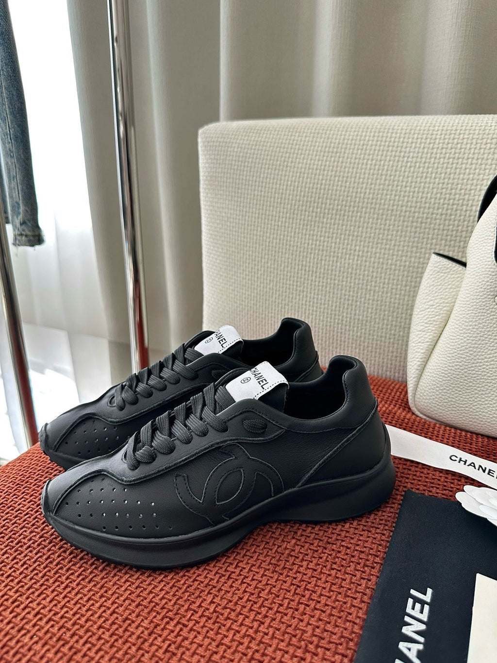 2025 Leather Sneakers