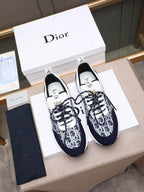 Premium Pattern Runner Sneakers