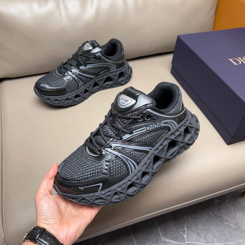 Premium Tech-Runner Sneakers