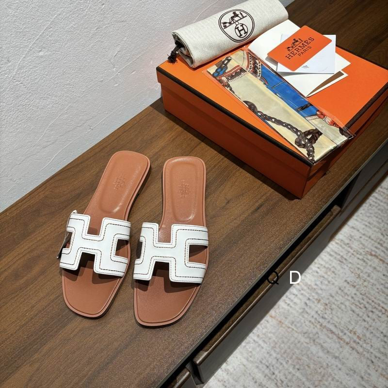 Leather Flat Sandals