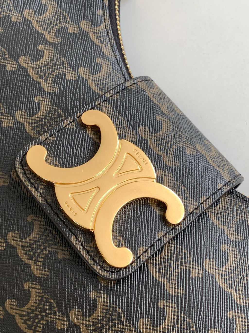Calfskin Triomphe Shoulder Bag