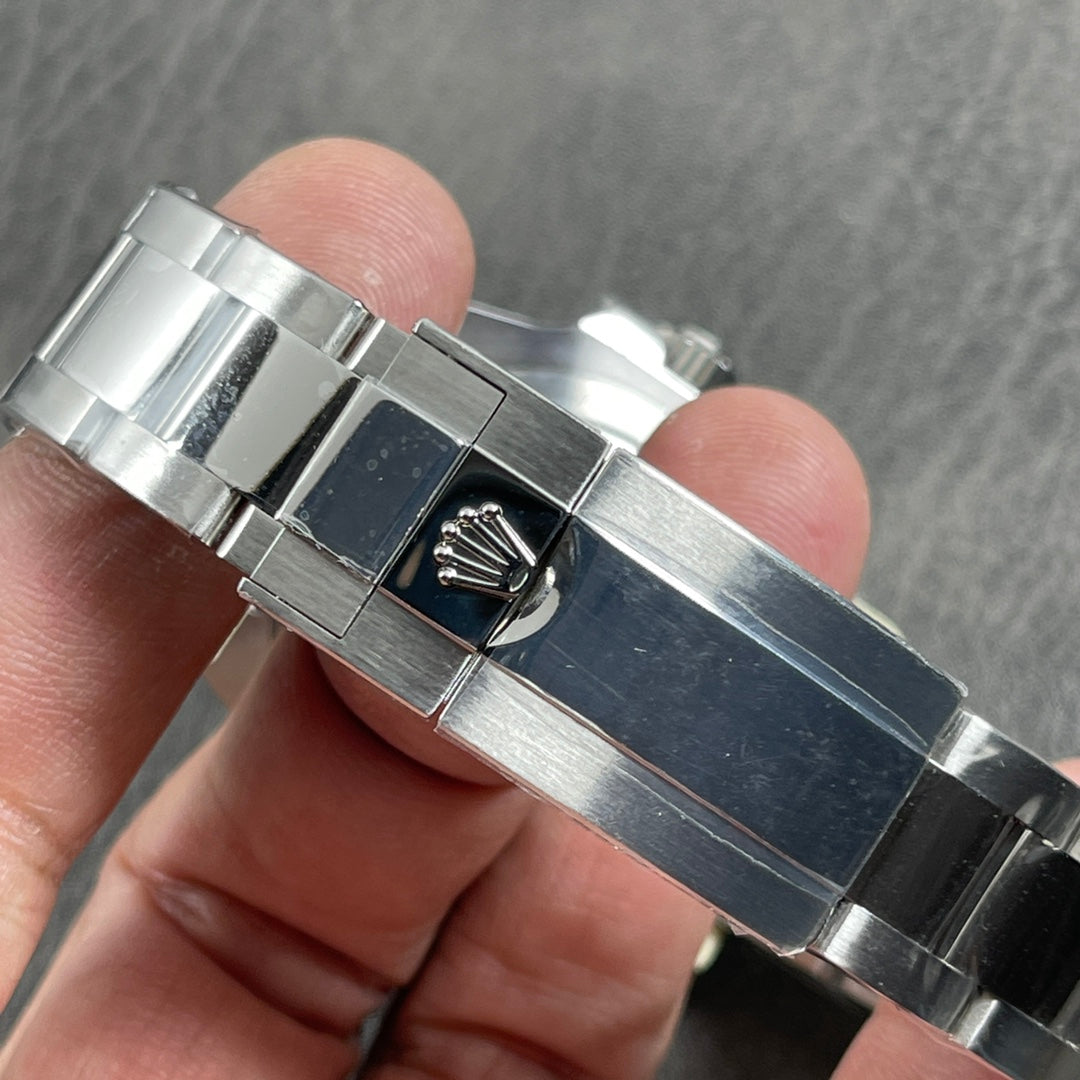 Ceramic Bezel Automatic GMT Watch 40 mm