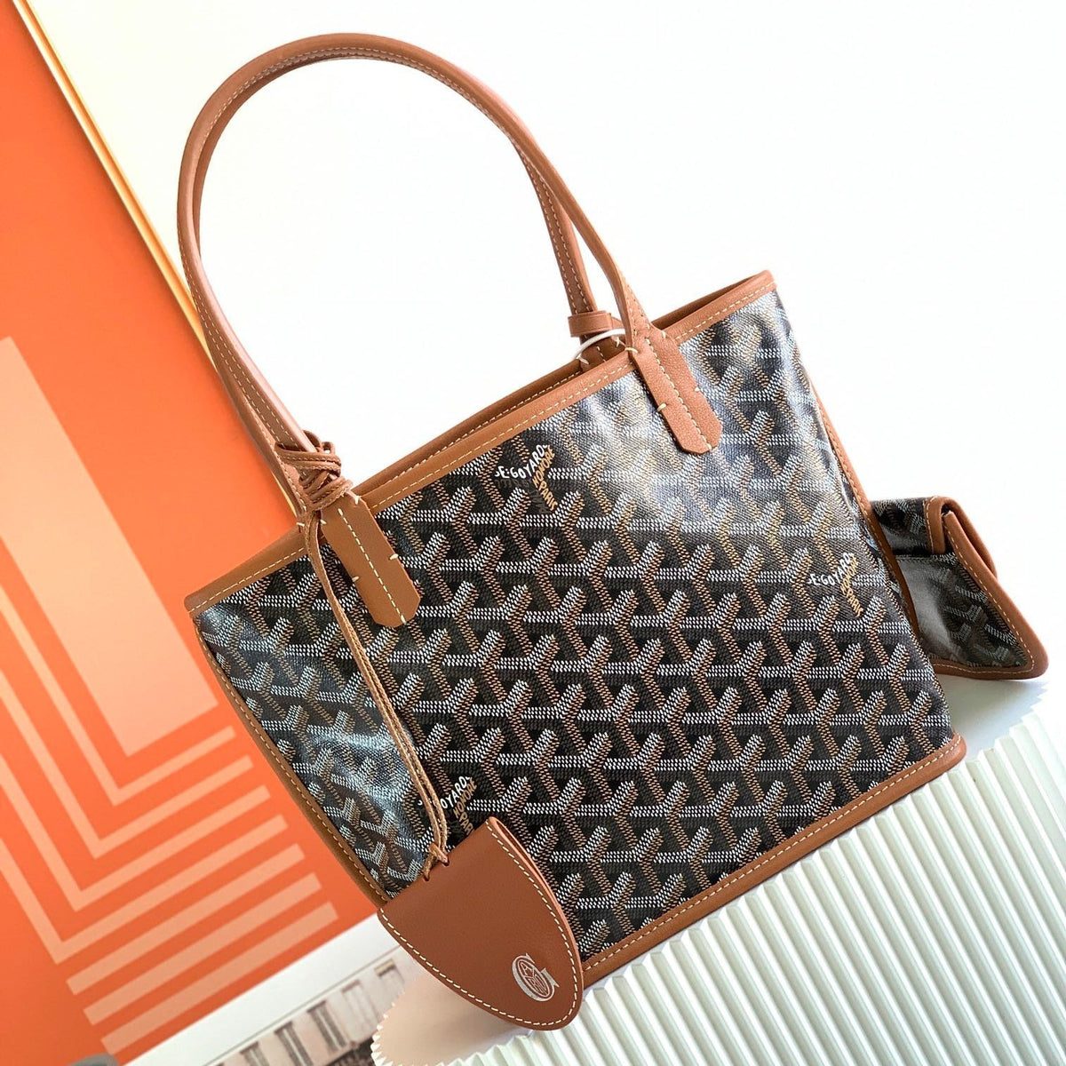 Classic Pattern Tote Bag