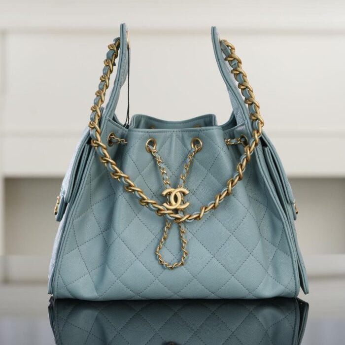 Soft Quilted Shoulder Bag 25